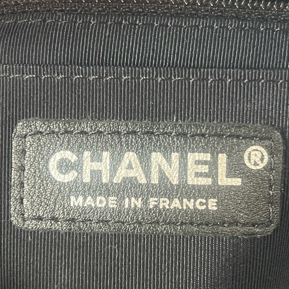 ON HOLD❌Rare🐞🐞Chanel Classic Ladybug Quilted Lambskin Medium Flap Bag - Picture 11 of 13